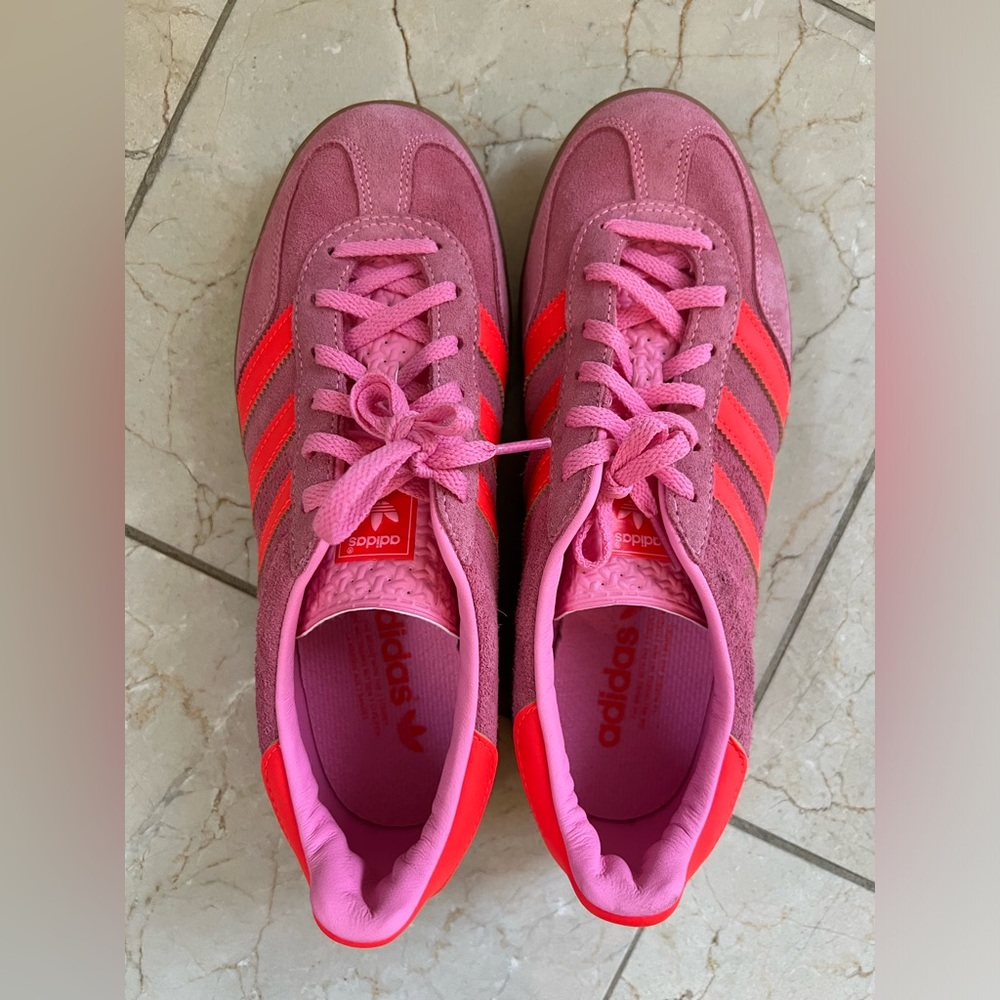 NWOT adidas gazelle sneakers.